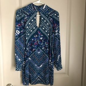 Express short long sleeve dress